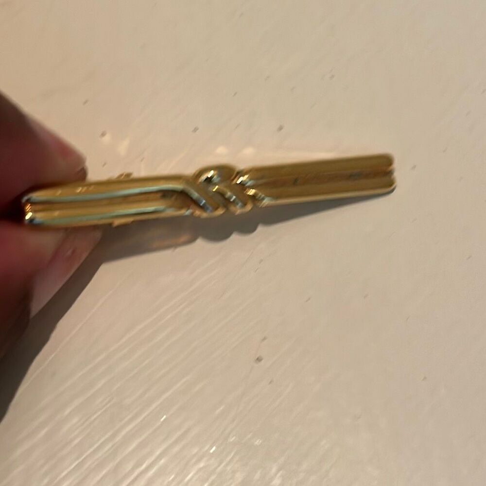 Vintage Nina Ricci Gold Tone Tie Clip Bar Twisted Knotted Elevated Basic Formal - Picture 7 of 11